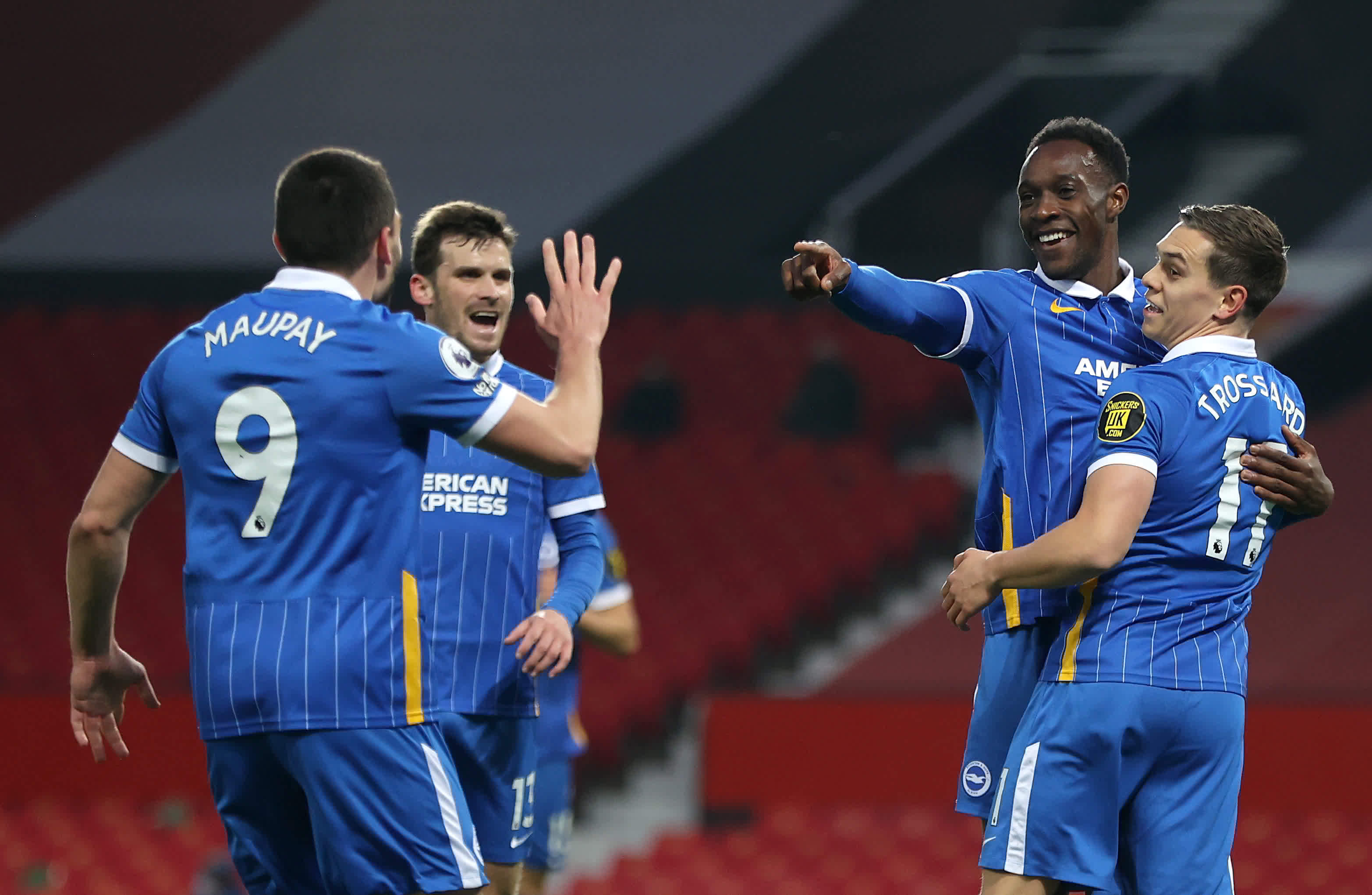 通过以贝利 通过以贝利